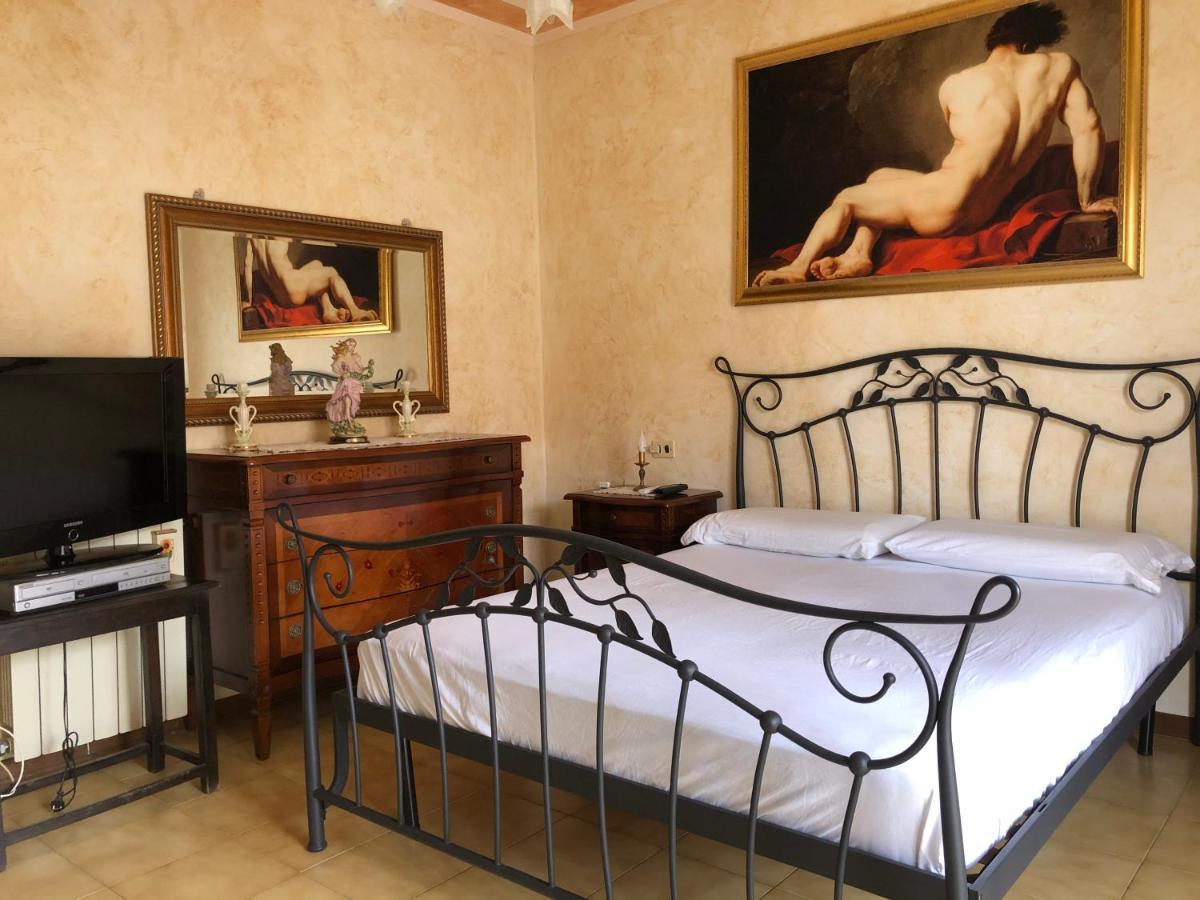Villa Casa Ceragioli à Viareggio Extérieur photo