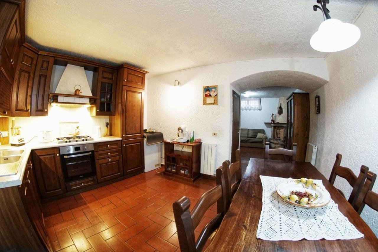 Villa Casa Ceragioli à Viareggio Extérieur photo